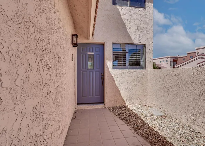 Walk To Havasu Beaches: W/ Pool Access! *