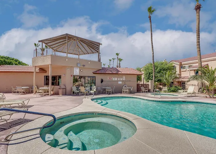 Walk To Havasu Beaches: W/ Pool Access! *