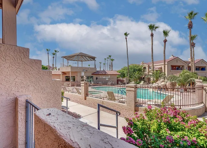 Walk To Havasu Beaches: W/ Pool Access! Ferienhaus
