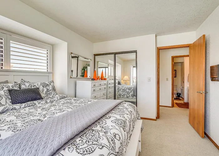 Walk To Havasu Beaches: W/ Pool Access! Ferienhaus