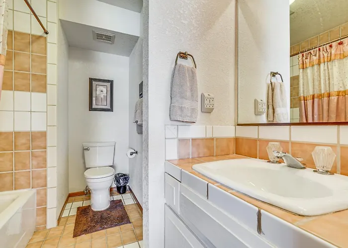 Walk To Havasu Beaches: W/ Pool Access! Ferienhaus *
