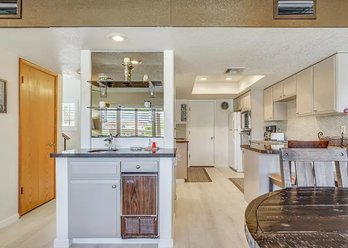 Walk To Havasu Beaches: W/ Pool Access! Ferienhaus *